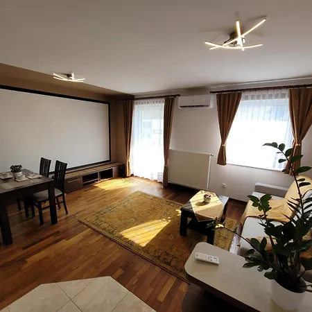 Tytus Z Klimatyzacja, Bezplatnym Parkingiem I Stacja Ev Ac 3,5kw Апартаменты