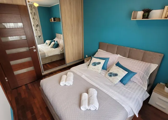 Tytus Z Klimatyzacja, Bezplatnym Parkingiem I Stacja Ev Ac 3,5kw 格但斯克